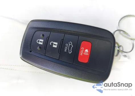 2025 Toyota Rav4 Xle из США, поврежденный, VIN 2T3W1RFV2SW413051